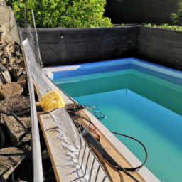 Piscine Extérieure à Coque : Élégance et Facilité d'Entretien Montlucon